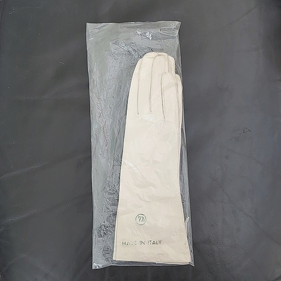 Vintage new unlined ivory/cream Italian leather gloves size 7 1/2 - Picture 4 of 5
